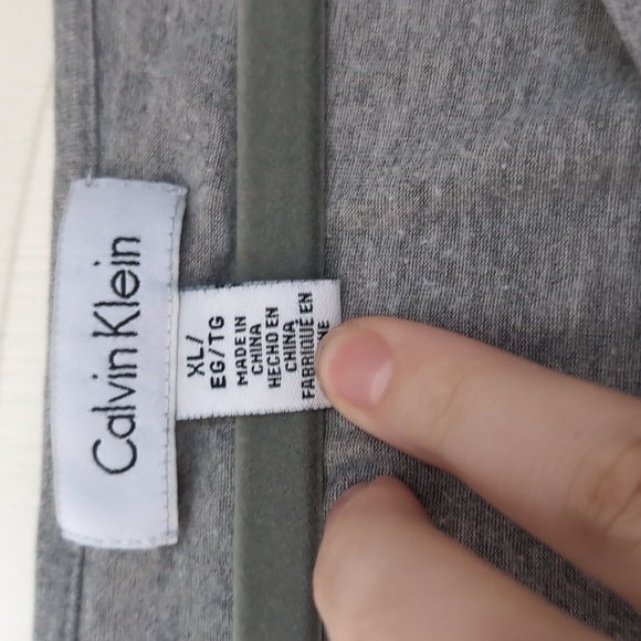 Calving Klein gray tank top - Picture 2 of 4